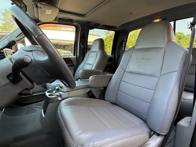 Used 2003 Ford F250 4x4 Crew Cab Lariat w/ FX4 Pkg image 13