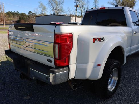 Used 2022 Ford F350 King Ranch image 8