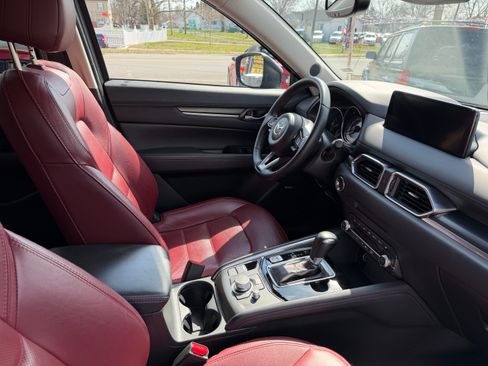 Used 2024 MAZDA CX-5 2.5 S Carbon Edition image 18