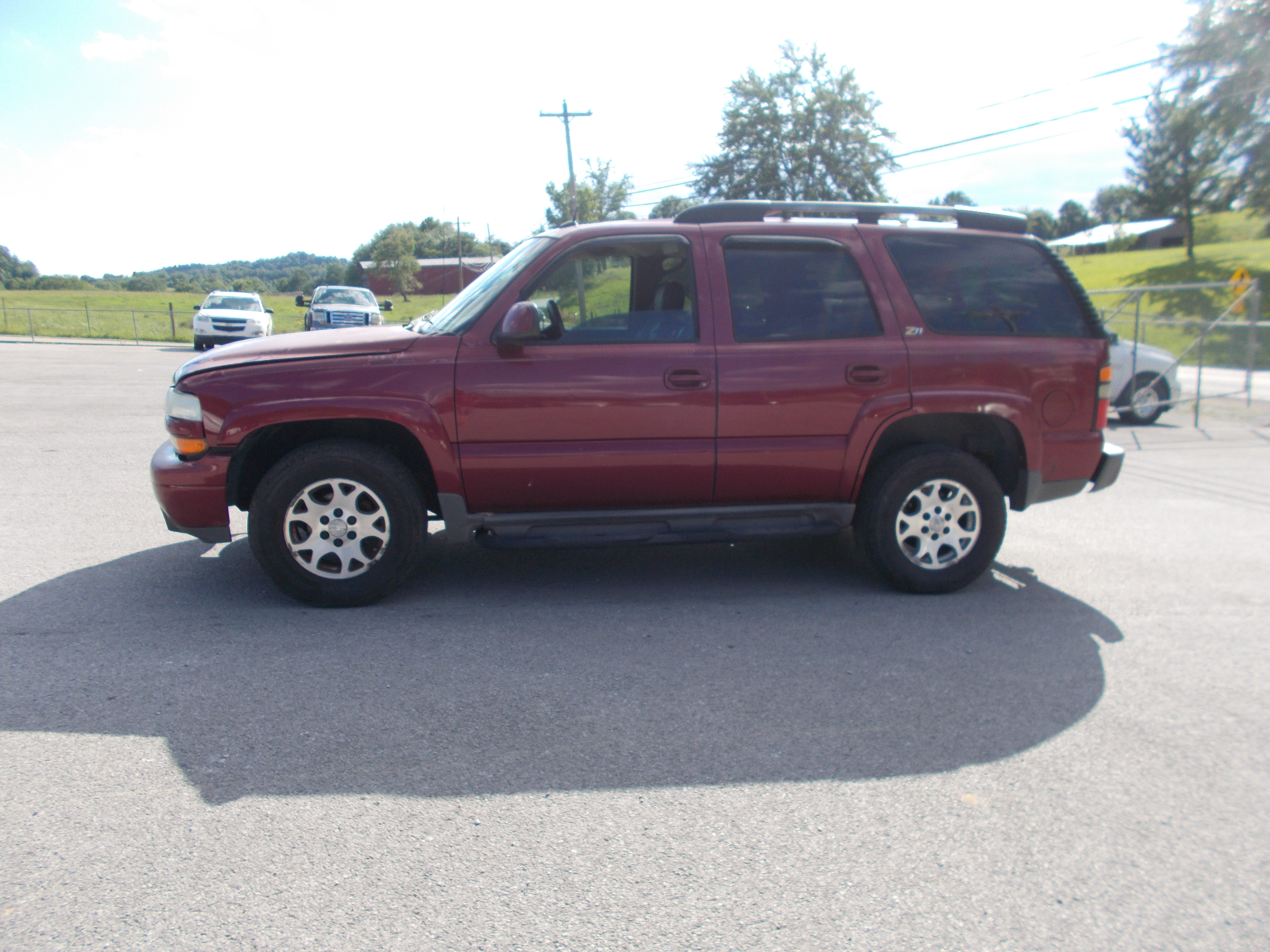 Used 2004 Chevrolet Tahoe 4WD image 1
