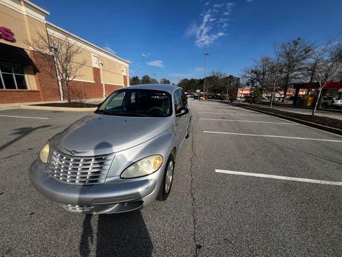 Used 2005 Chrysler PT Cruiser Touring Edition image 6