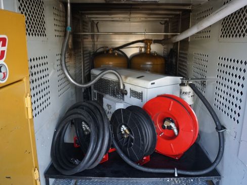 Used 2016 Mercedes-Benz Sprinter 3500 image 9