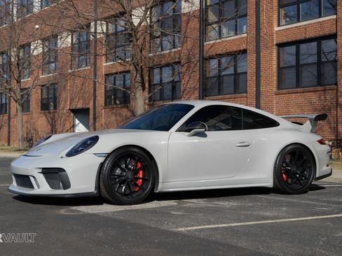 Used 2018 Porsche 911 GT3 image 30