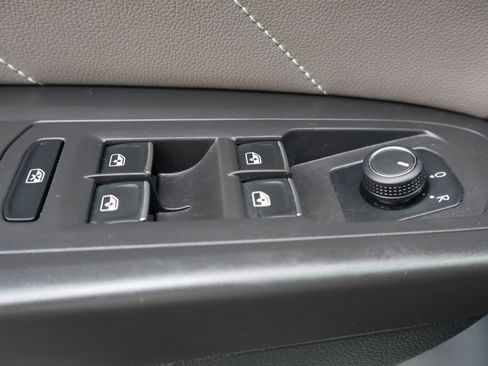 Used 2023 Volkswagen Atlas SEL image 29