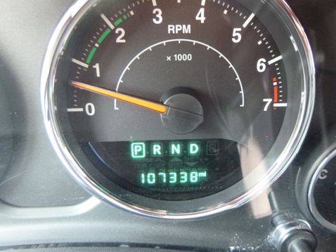 Used 2016 Jeep Wrangler Black Bear image 17