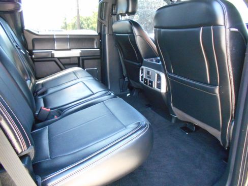 Used 2018 Ford F150 4x4 SuperCrew Lariat image 8