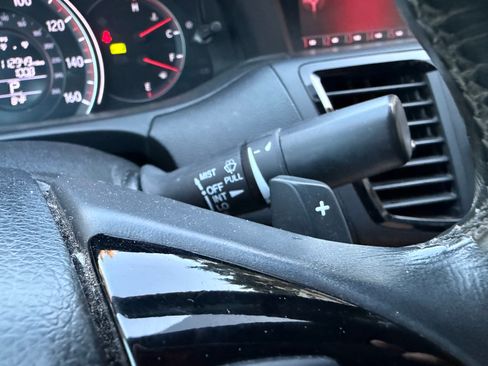 Used 2017 Honda Accord Sport image 19