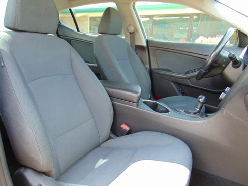 Used 2015 Kia Optima LX image 24