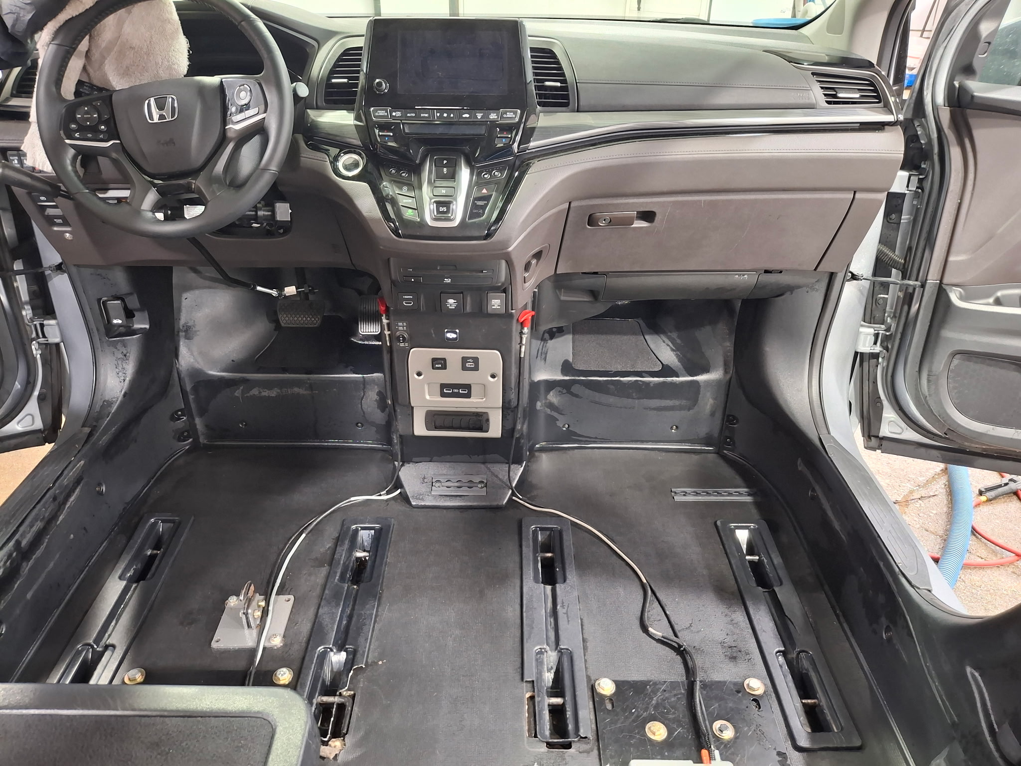 Used 2021 Honda Odyssey Elite image 14