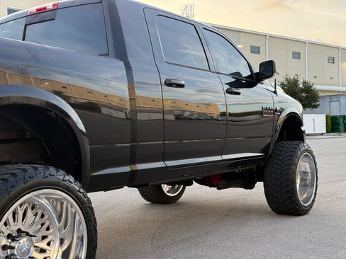 Used 2018 RAM 2500 4x4 Mega Cab Big Horn image 52