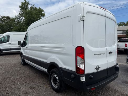 Used 2015 Ford Transit 250 148 Medium Roof RWD image 3