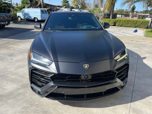 Used 2020 Lamborghini Urus image 7