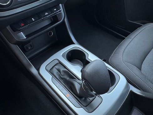 Used 2022 Chevrolet Colorado LT image 14