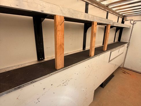 Used 2022 Ford E-350 and Econoline 350 image 15