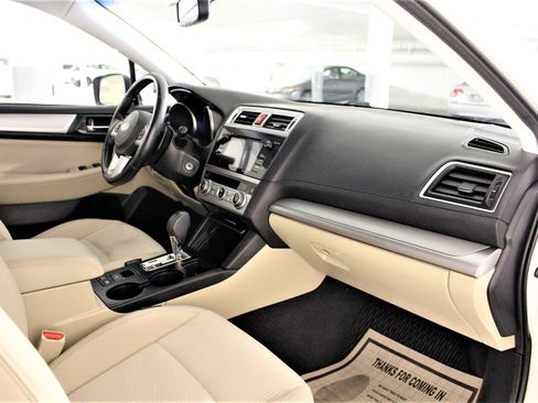 Used 2016 Subaru Outback 2.5i Premium AWD/4WD image 16