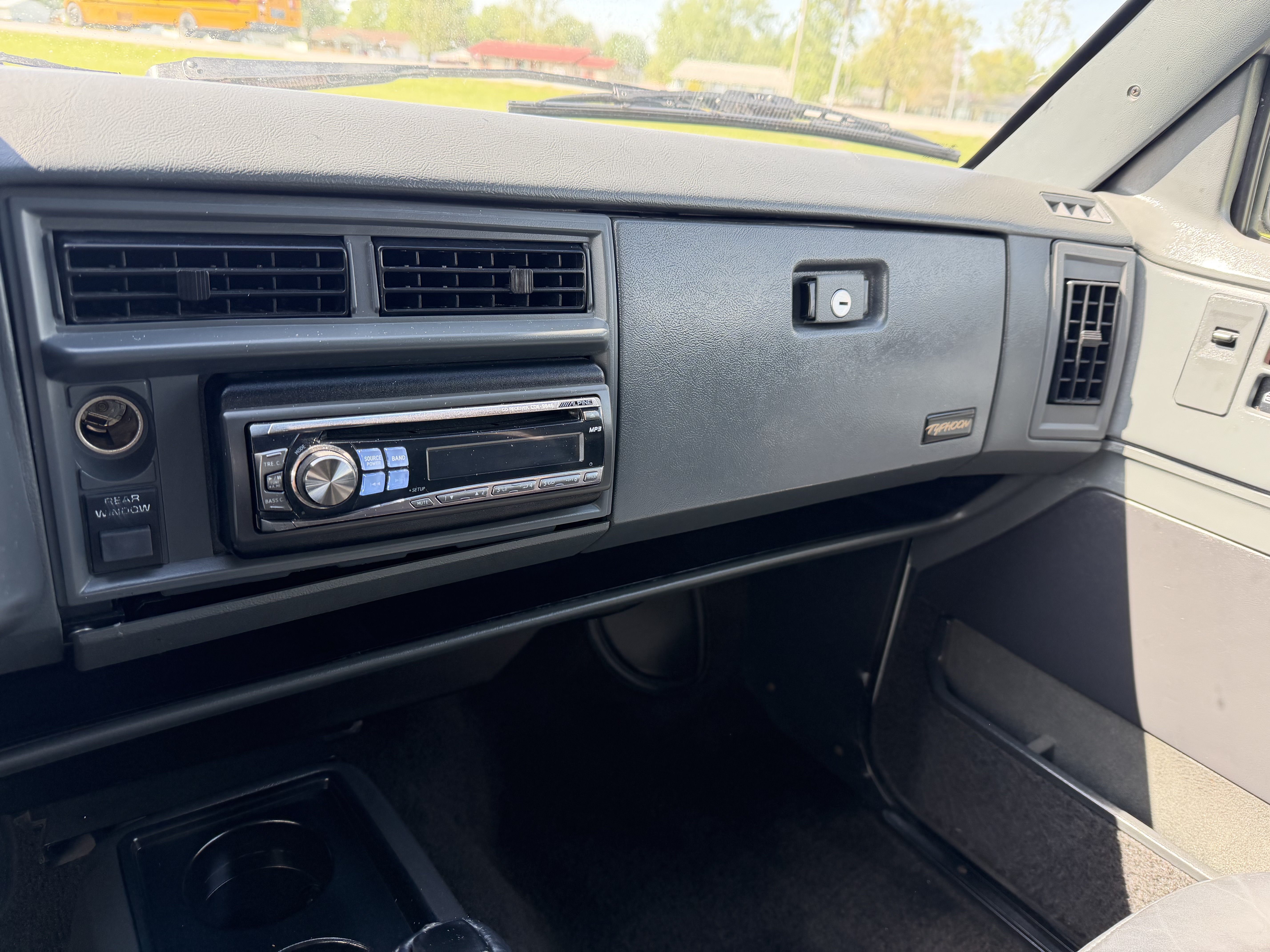 Used 1993 GMC Typhoon UNAVAIL AWD/4WD image 12