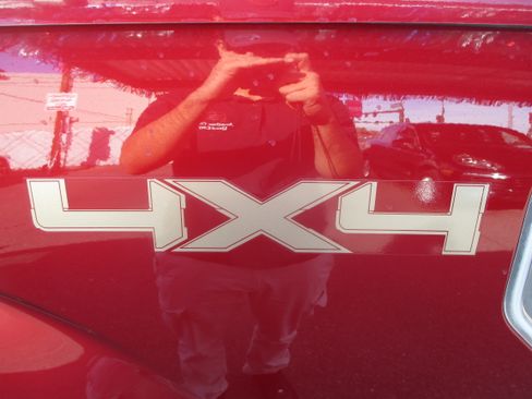 Used 2013 Ford F150 Lariat image 11