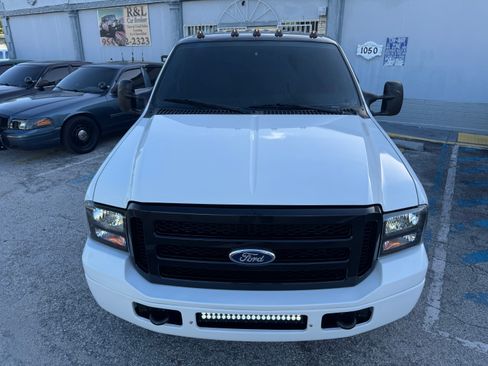 Used 2003 Ford F350 XL image 2