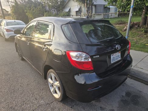 Used 2010 Toyota Matrix S image 10