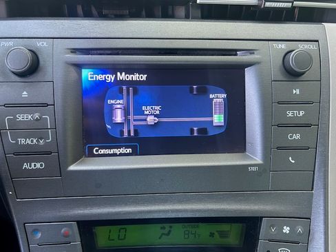 Used 2015 Toyota Prius Two FWD image 13