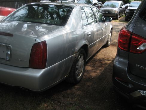 Used 2004 Cadillac De Ville UNAVAIL FWD image 4