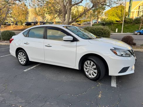 Used 2016 Nissan Sentra 1.8 S image 12