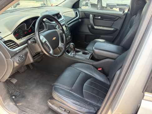 Used 2016 Chevrolet Traverse FWD LT w/ 2LT image 6