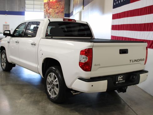 Used 2017 Toyota Tundra image 3