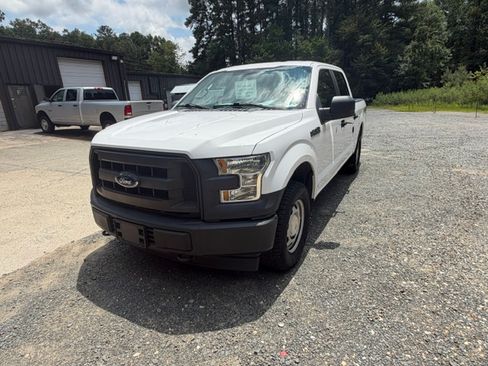 Used 2017 Ford F150 4x4 SuperCrew image 4
