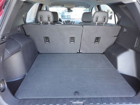 Used 2020 Chevrolet Equinox Premier image 18