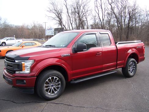 Used 2019 Ford F150 XLT image 1