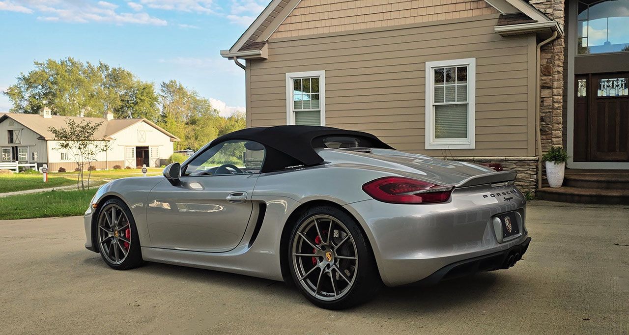 Used 2016 Porsche Boxster Spyder RWD image 15