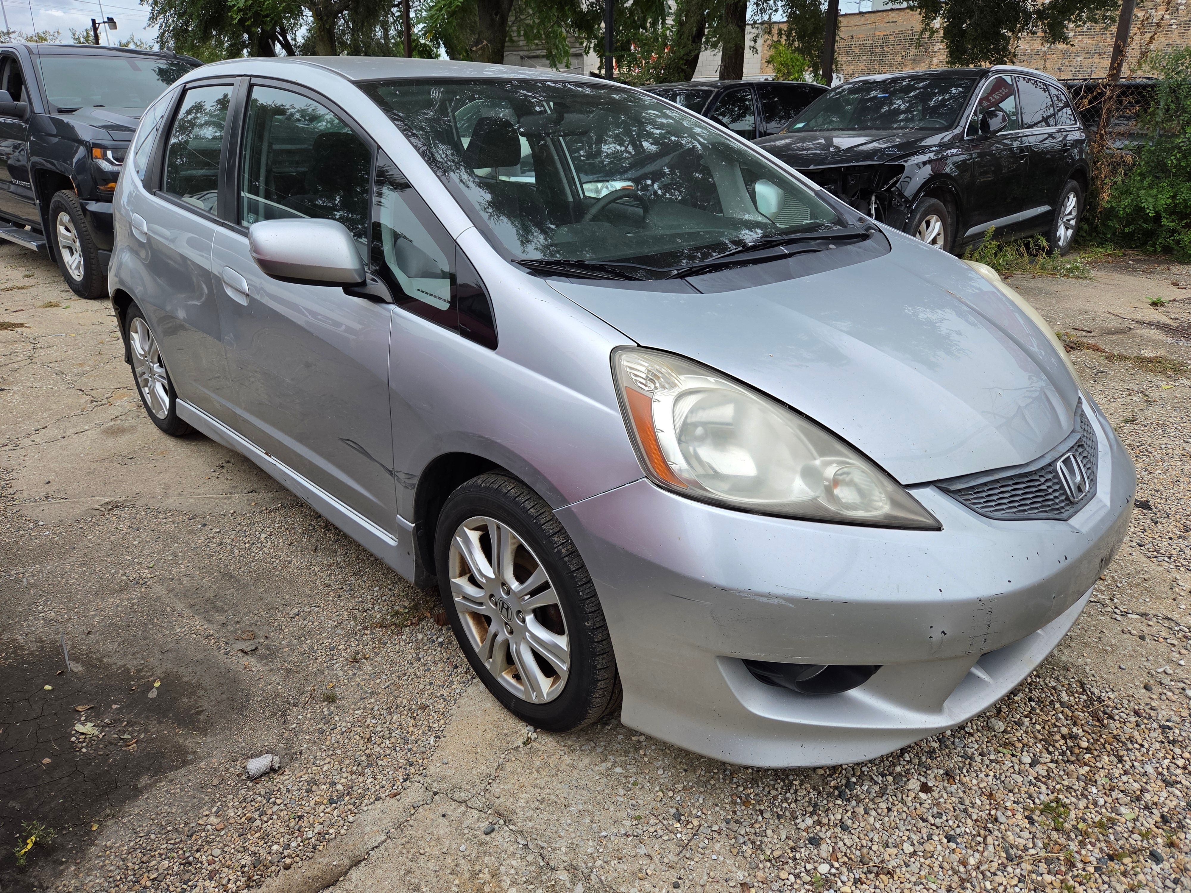 Used 2011 Honda Fit Sport image 2
