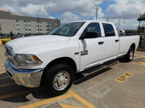 Used 2018 RAM 2500 Tradesman image 4