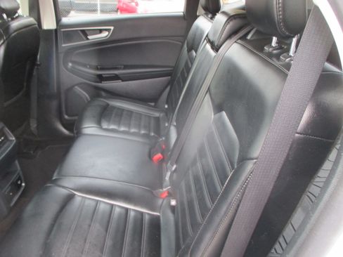 Used 2019 Ford Edge SEL Sport Utility 4D FWD image 6