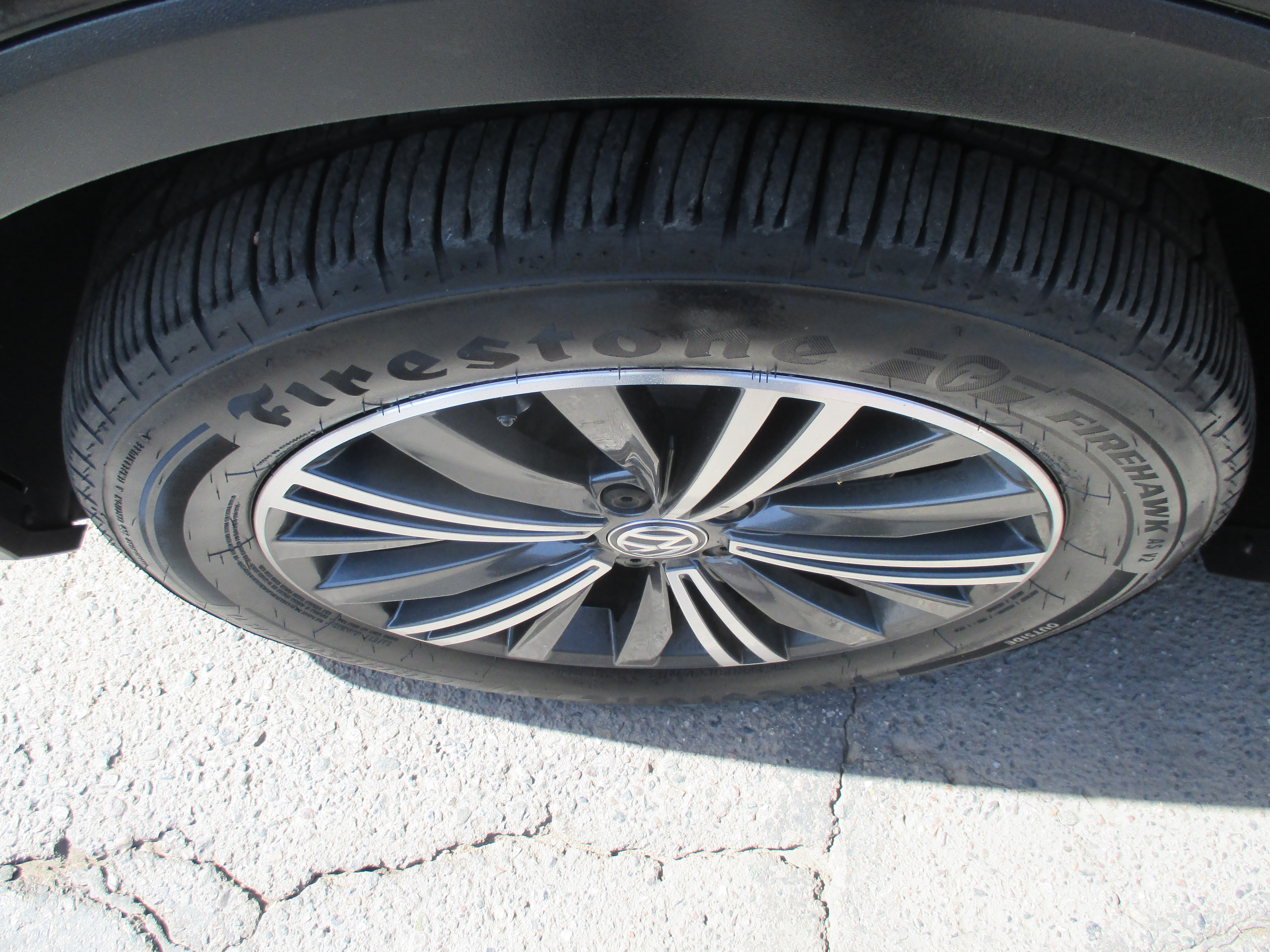 Used 2019 Volkswagen Tiguan FWD image 16