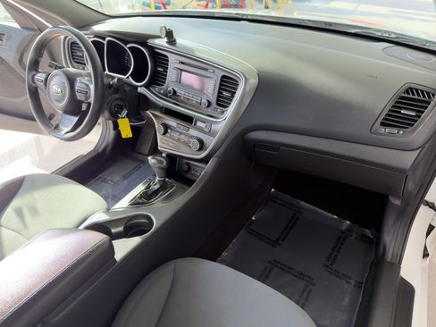Used 2015 Kia Optima LX image 14