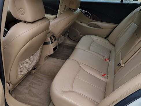Used 2010 Buick LaCrosse CXL image 6