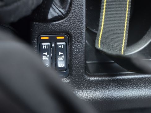 Used 2013 Subaru XV Crosstrek 2.0i Limited image 16