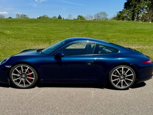 Used 2013 Porsche 911 Carrera S Coupe RWD image 4