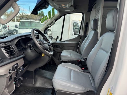 Used 2021 Ford Transit 250 image 7
