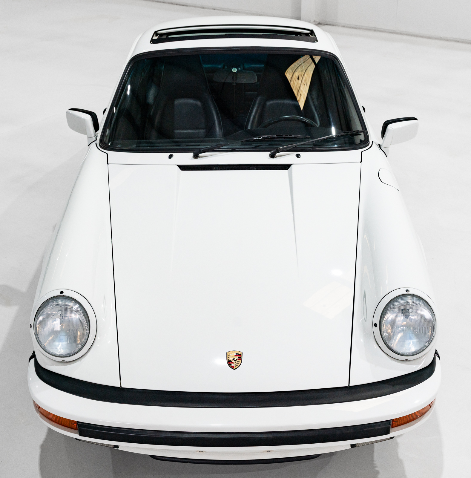 Used 1987 Porsche 911 Carrera Coupe RWD image 23