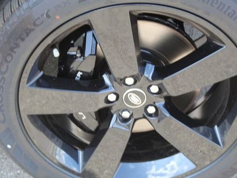 New 2025 Land Rover Defender 110 V8 image 8