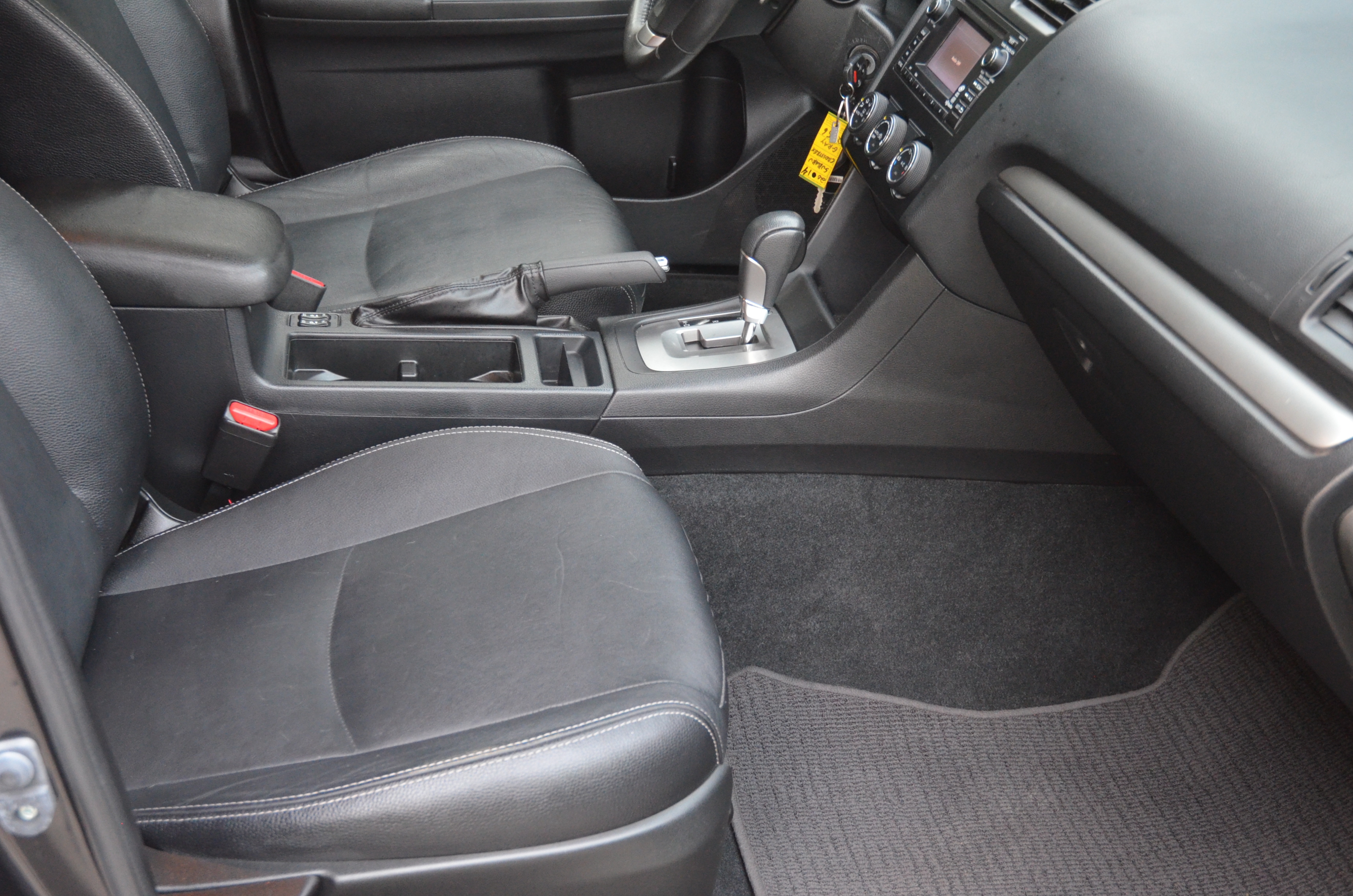 Used 2014 Subaru XV Crosstrek 2.0i Limited AWD/4WD image 10
