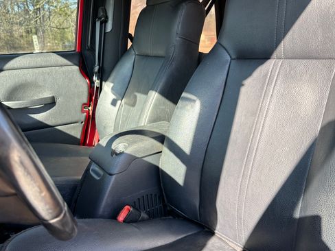 Used 2004 Jeep Wrangler X image 8