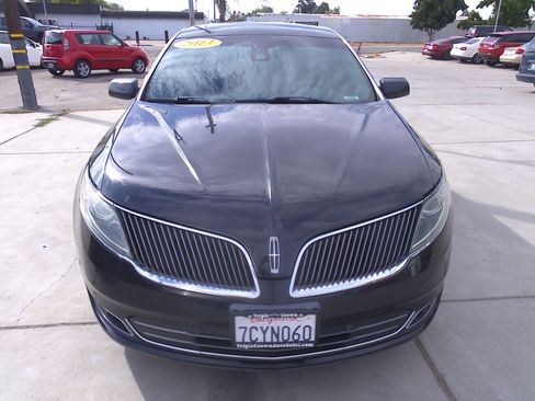 Used 2013 Lincoln MKS image 5