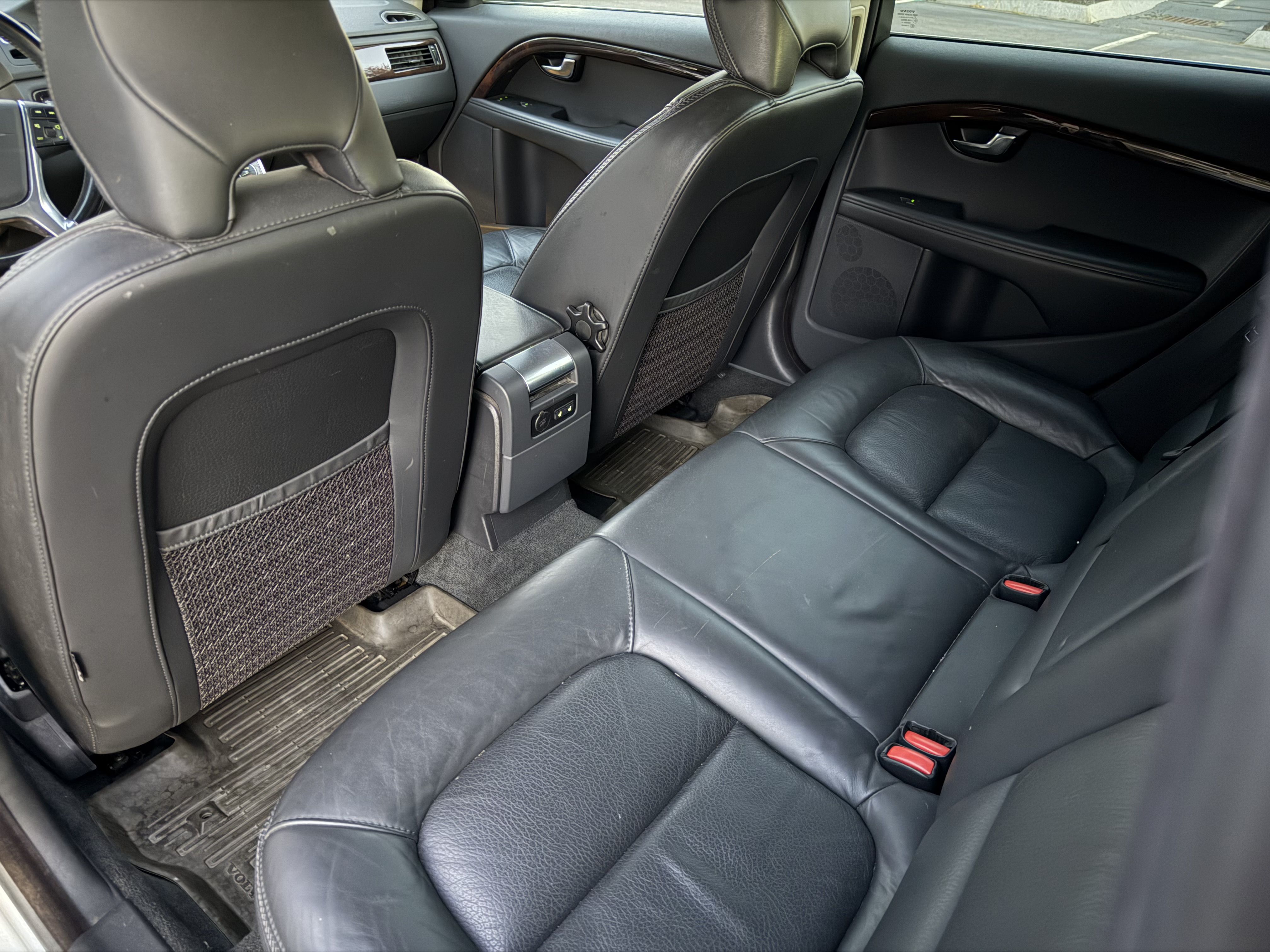 Used 2013 Volvo XC70 T6 AWD image 34