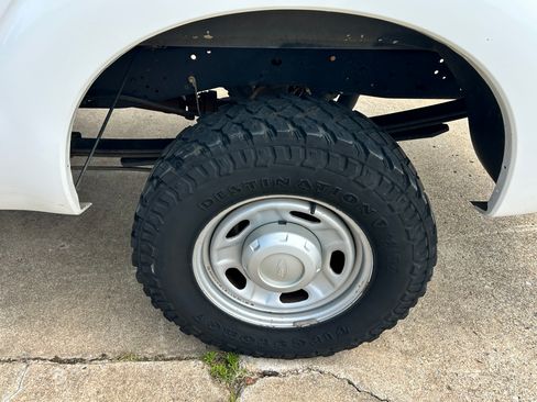 Used 2013 Ford F250 AWD/4WD image 25
