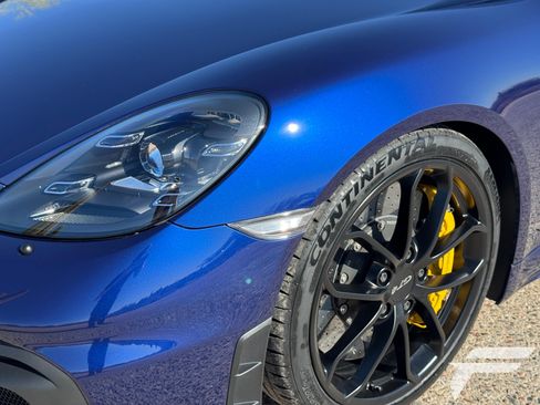 Used 2021 Porsche 718 Cayman GT4 RWD image 47