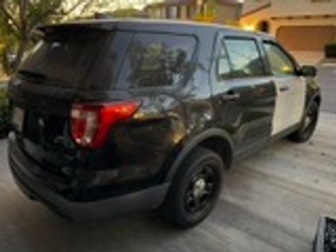 Used 2017 Ford Explorer 4WD Police Interceptor image 4
